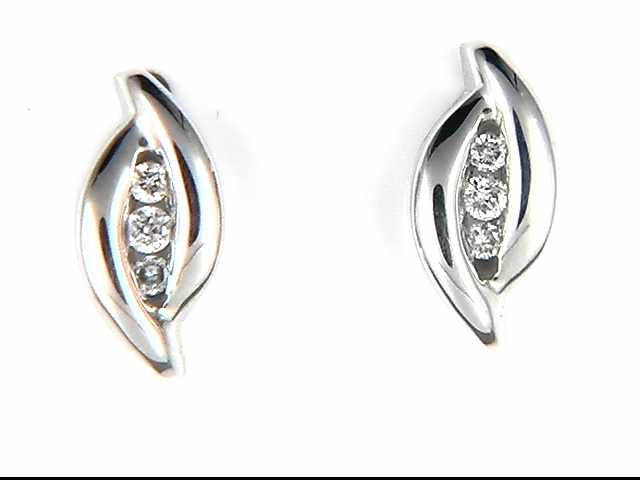 14k White Gold Lady's Diamond Earrings