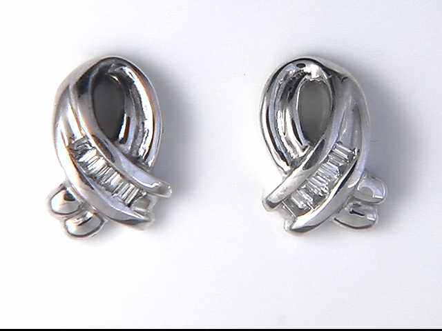 14k White Gold Lady's Diamond Earrings