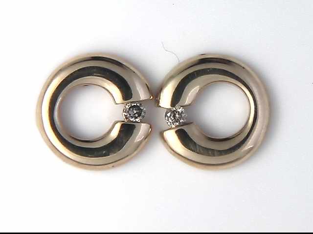 Lady's Diamond Earrings