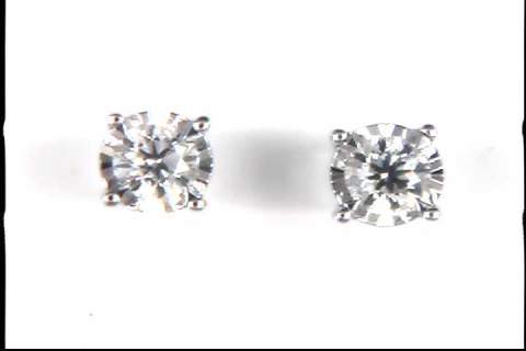 14k white gold diamond stud pierced earrings