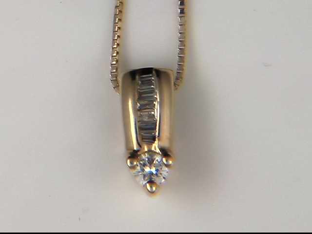 14k Yellow Gold Lady's Diamond Pendant