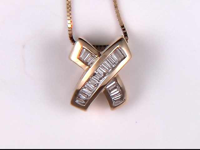 14k Yellow Gold Lady's Diamond Pendant