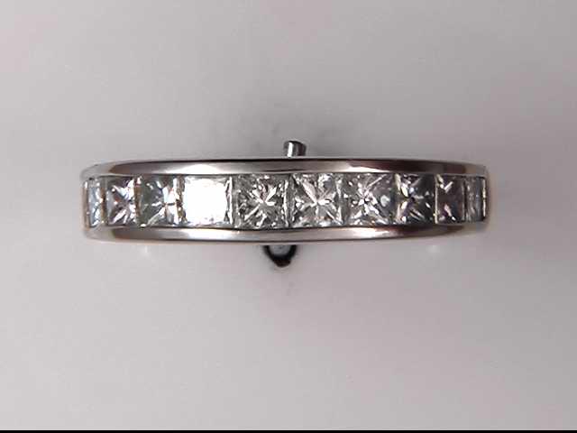 Platinum Lady's Diamond Ring