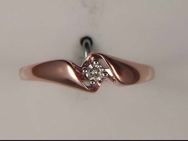 Lady's Diamond Ring