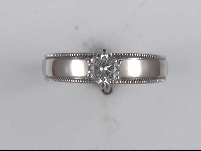 10k White Gold Diamond Ring