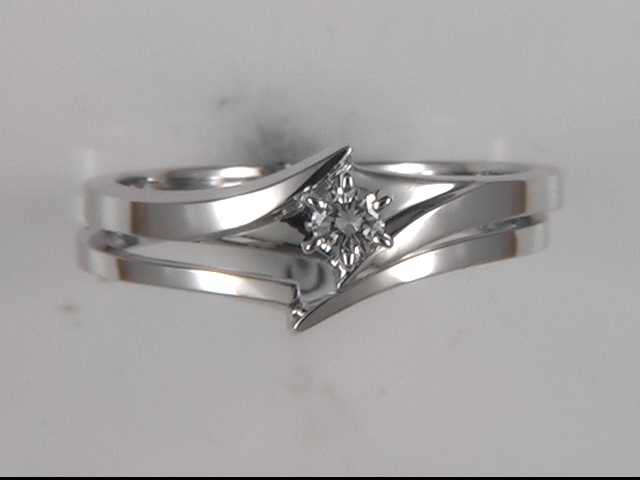 14k White Gold Diamond Ring