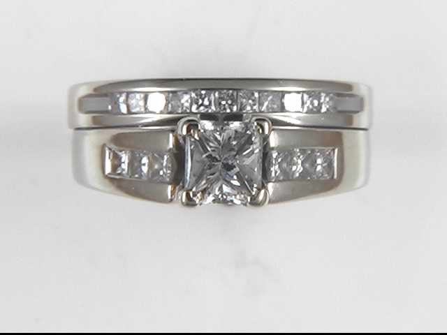 14k White Gold Diamond Wedding Ring
