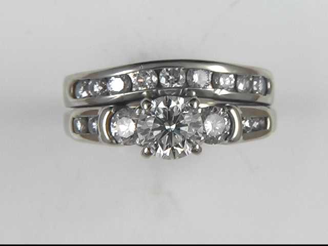 14k White Gold Diamond Wedding Ring