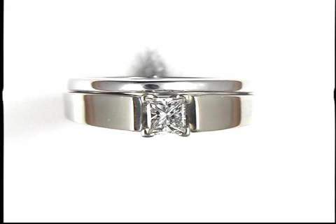 14K White Gold Diamond Wedding Ring