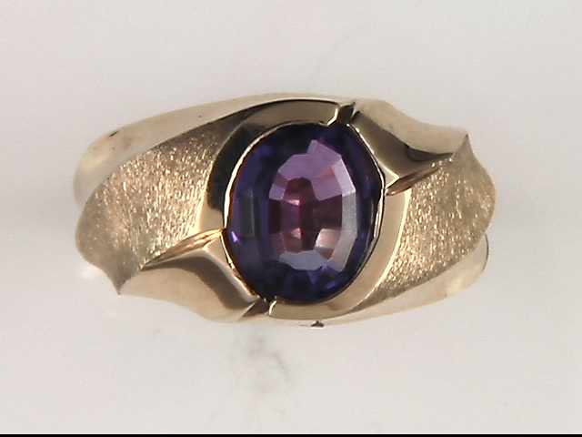 10k Yellow Gold Amethyst Ring