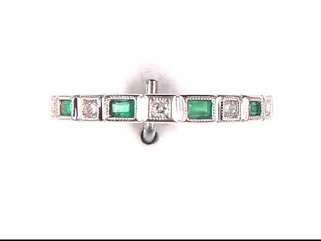 10k White Gold Emerald Ring
