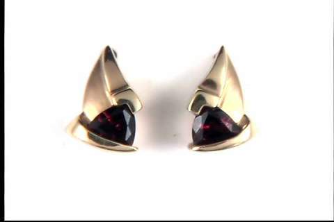14K Yellow Gold Garnet Earrings