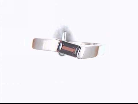 10k White Gold Garnet Ring