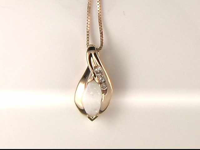 14K Yellow Gold Opal Pendant