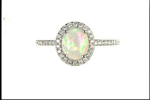14k White Gold Opal Ring