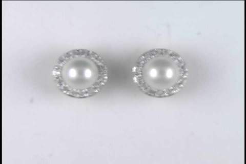 10k Yellow Gold Pearl Earrings