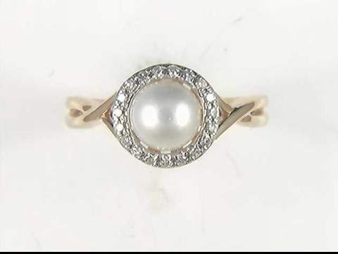 10k Yellow Gold Pearl Ring