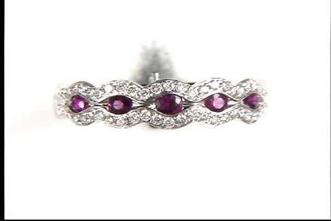 Ruby ring, with five round rubies